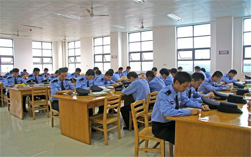 湖南警察学院